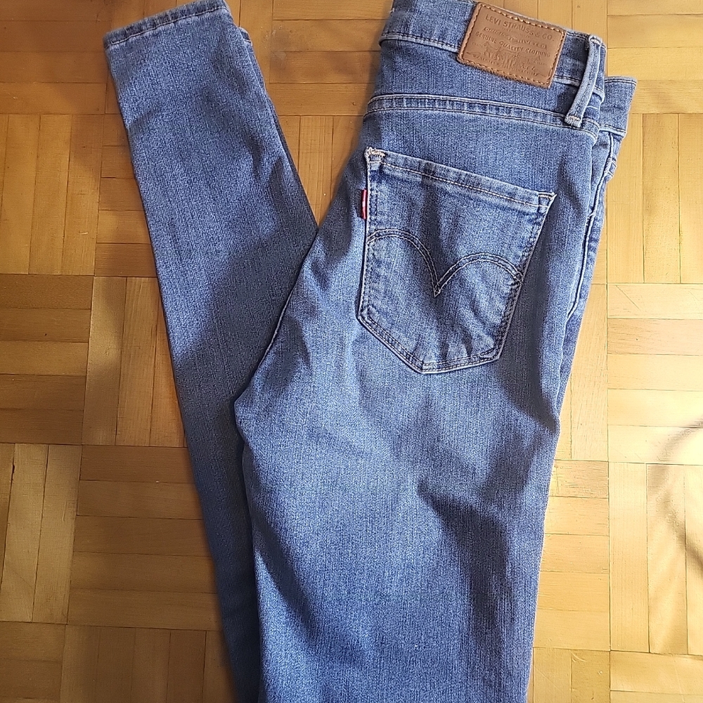 Levi's 720 Super Skinny Woman Size 24X30
